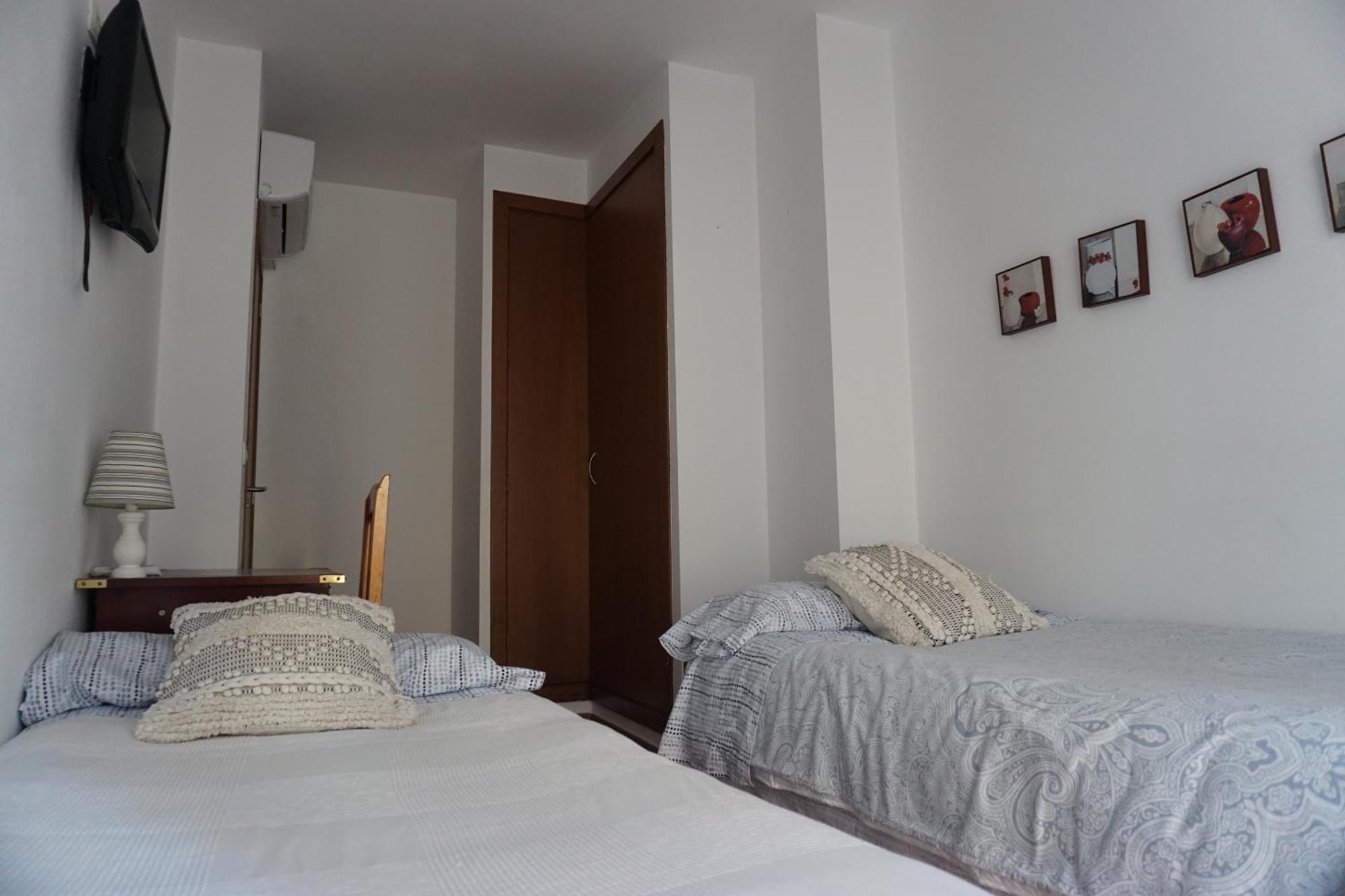 אליקאנטה La Korolada Guesthouse מראה חיצוני תמונה